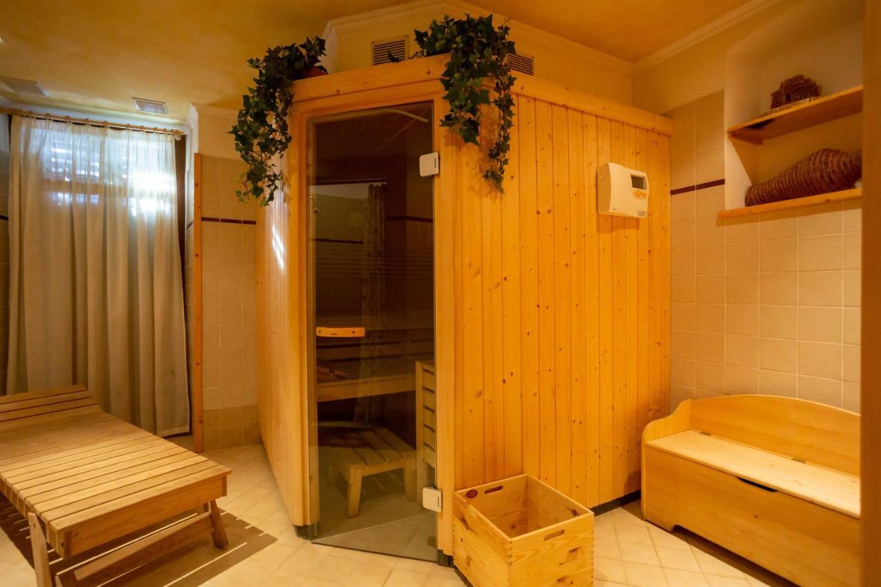 Hotel Salegg Сьюзі Екстер'єр фото