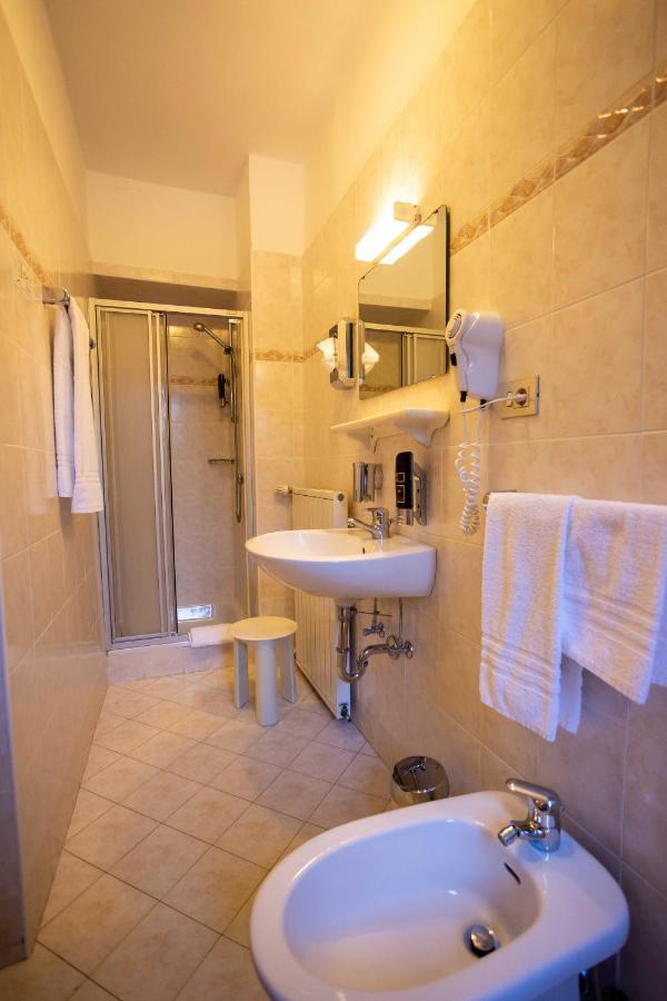 Hotel Salegg Сьюзі Екстер'єр фото