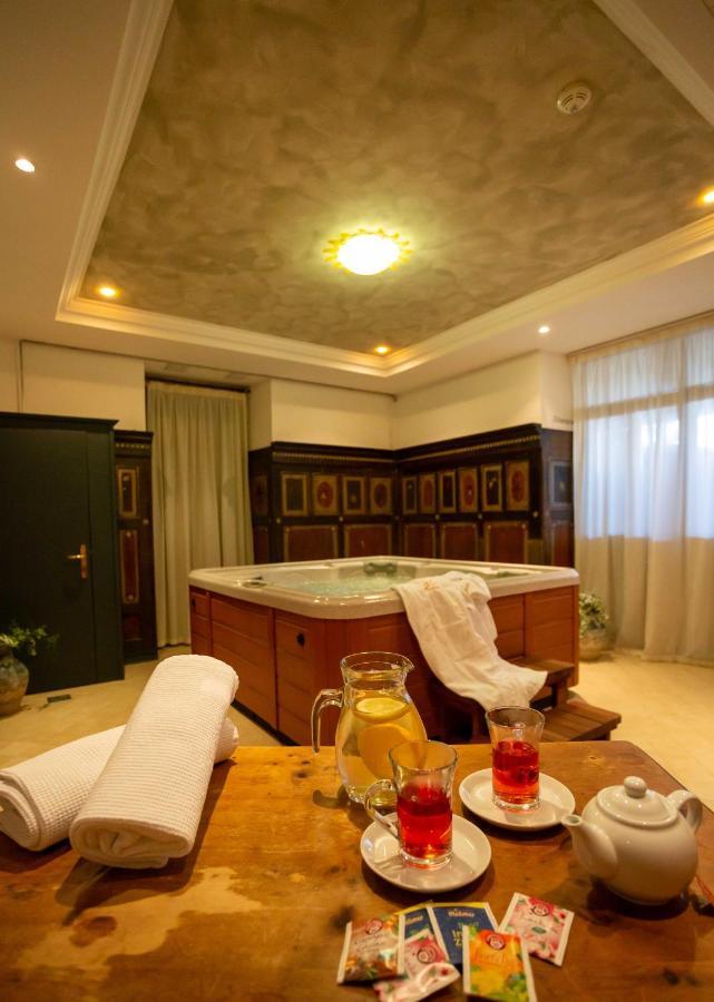 Hotel Salegg Сьюзі Екстер'єр фото