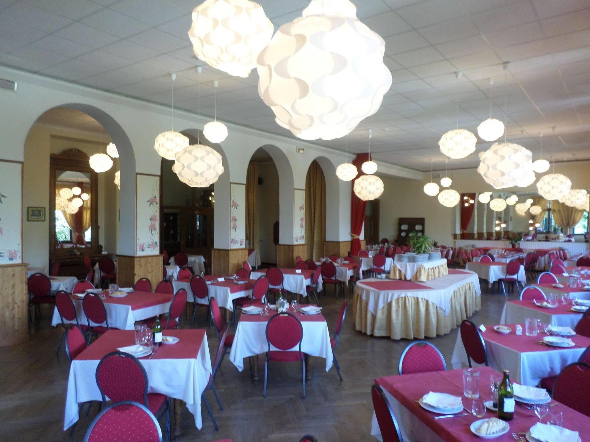 Hotel Salegg Сьюзі Екстер'єр фото