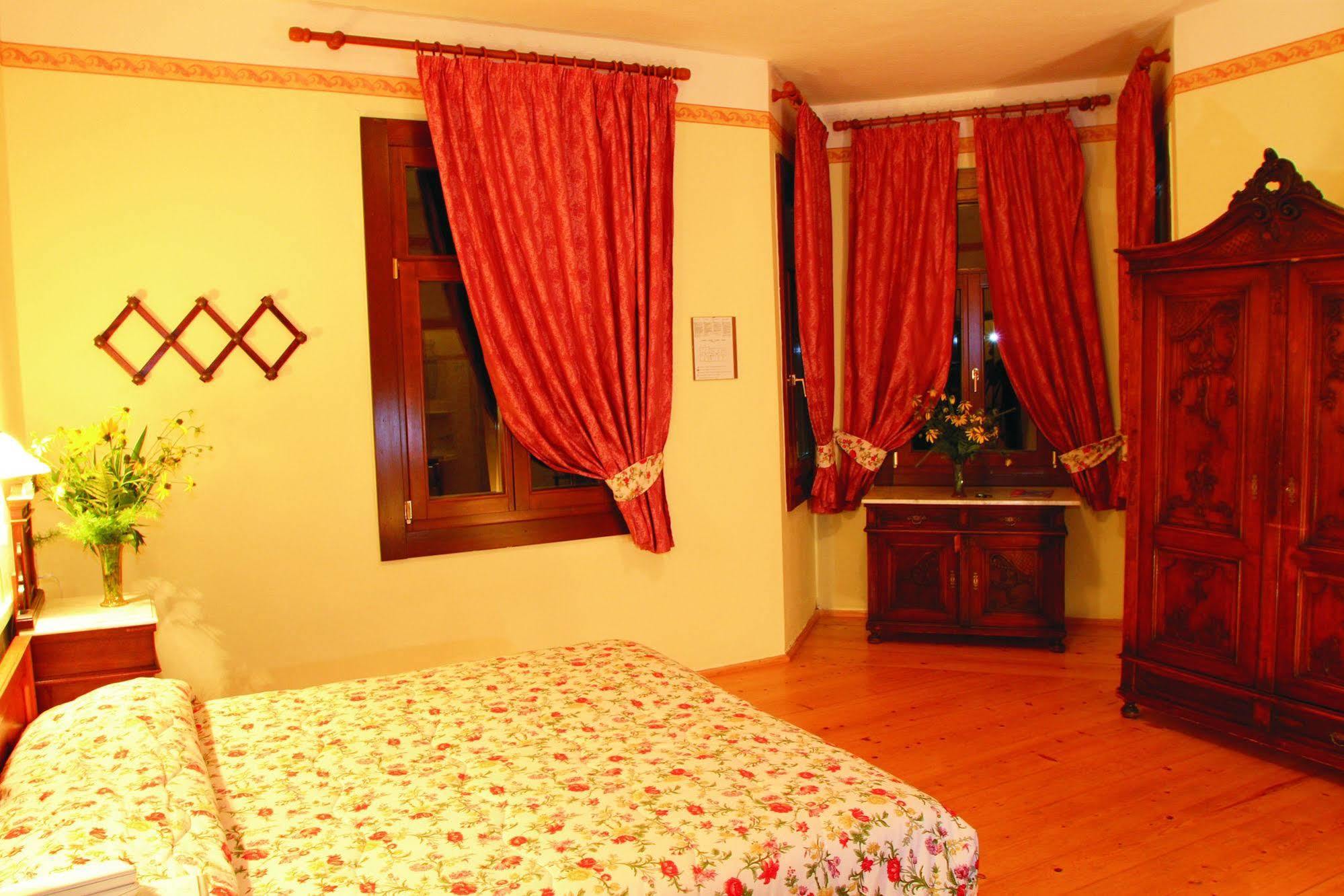Hotel Salegg Сьюзі Екстер'єр фото