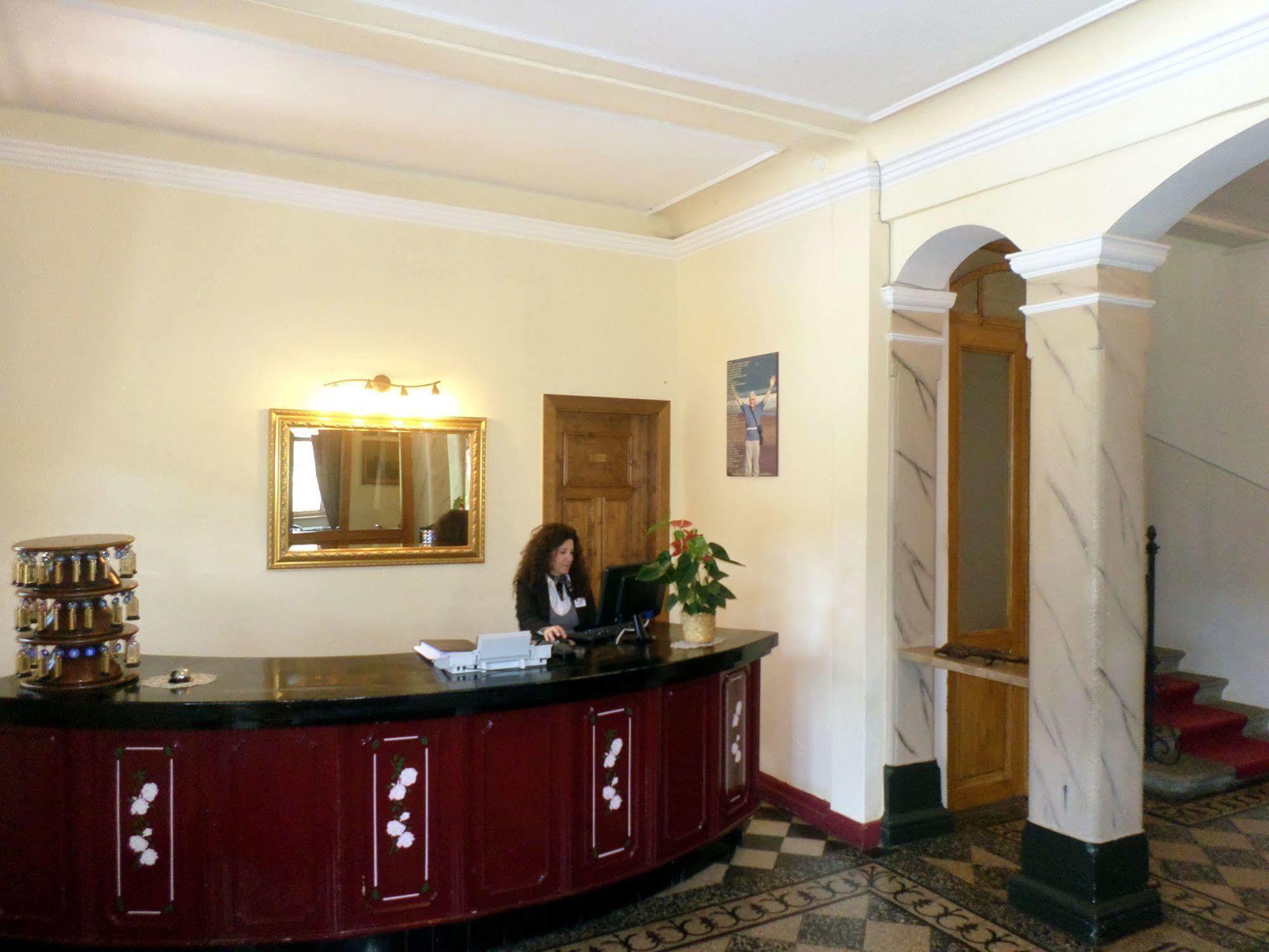 Hotel Salegg Сьюзі Екстер'єр фото