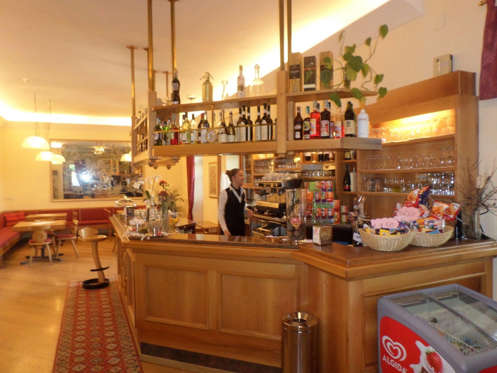 Hotel Salegg Сьюзі Екстер'єр фото