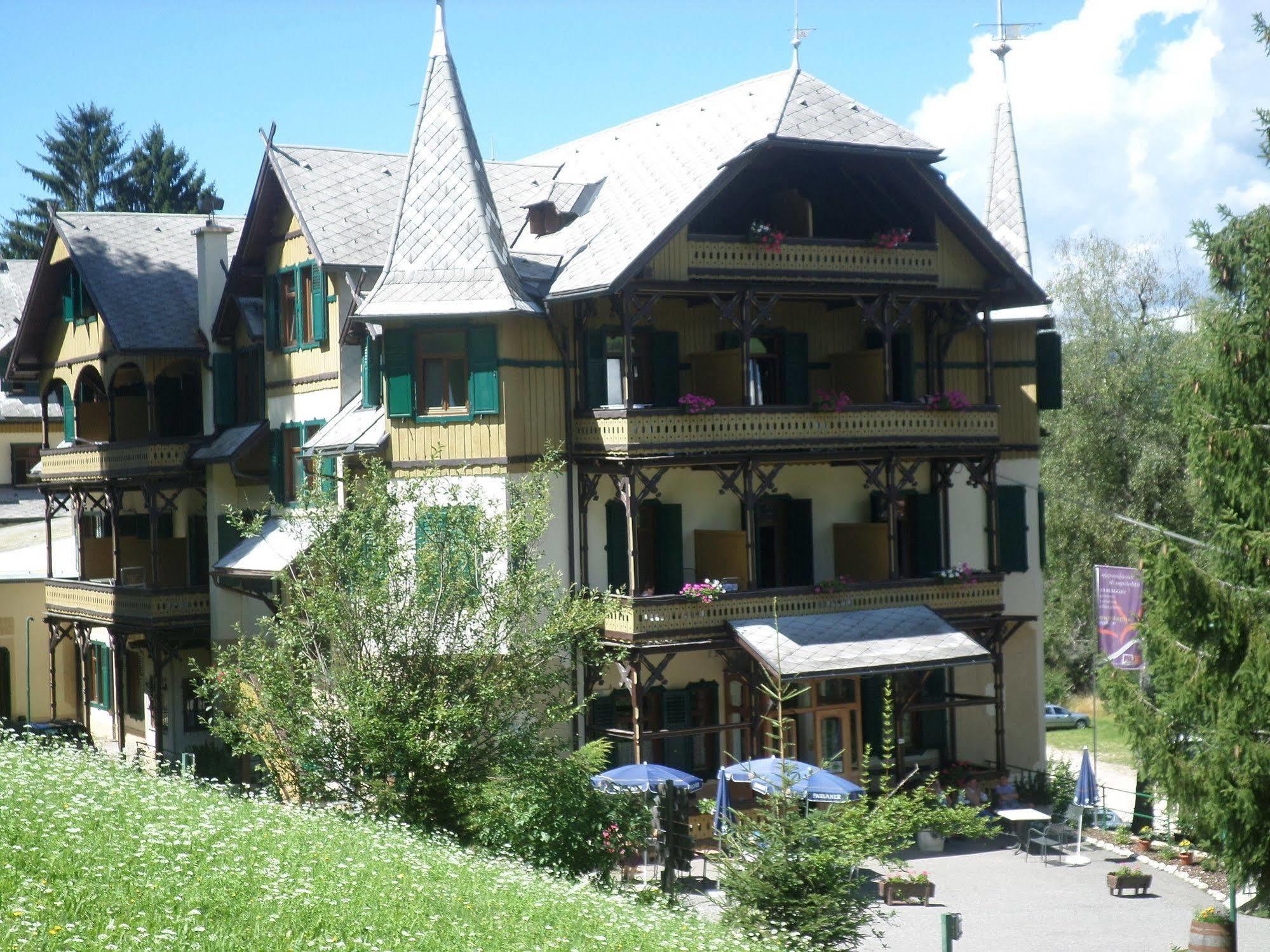 Hotel Salegg Сьюзі Екстер'єр фото
